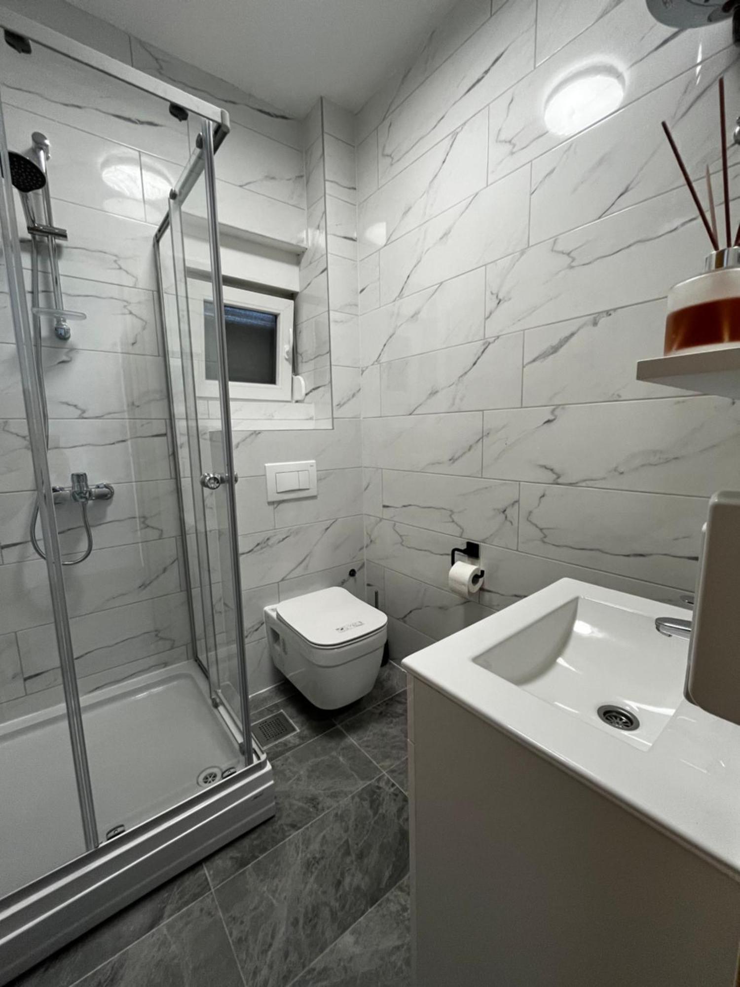 Twin Apartments Ivanica Εξωτερικό φωτογραφία