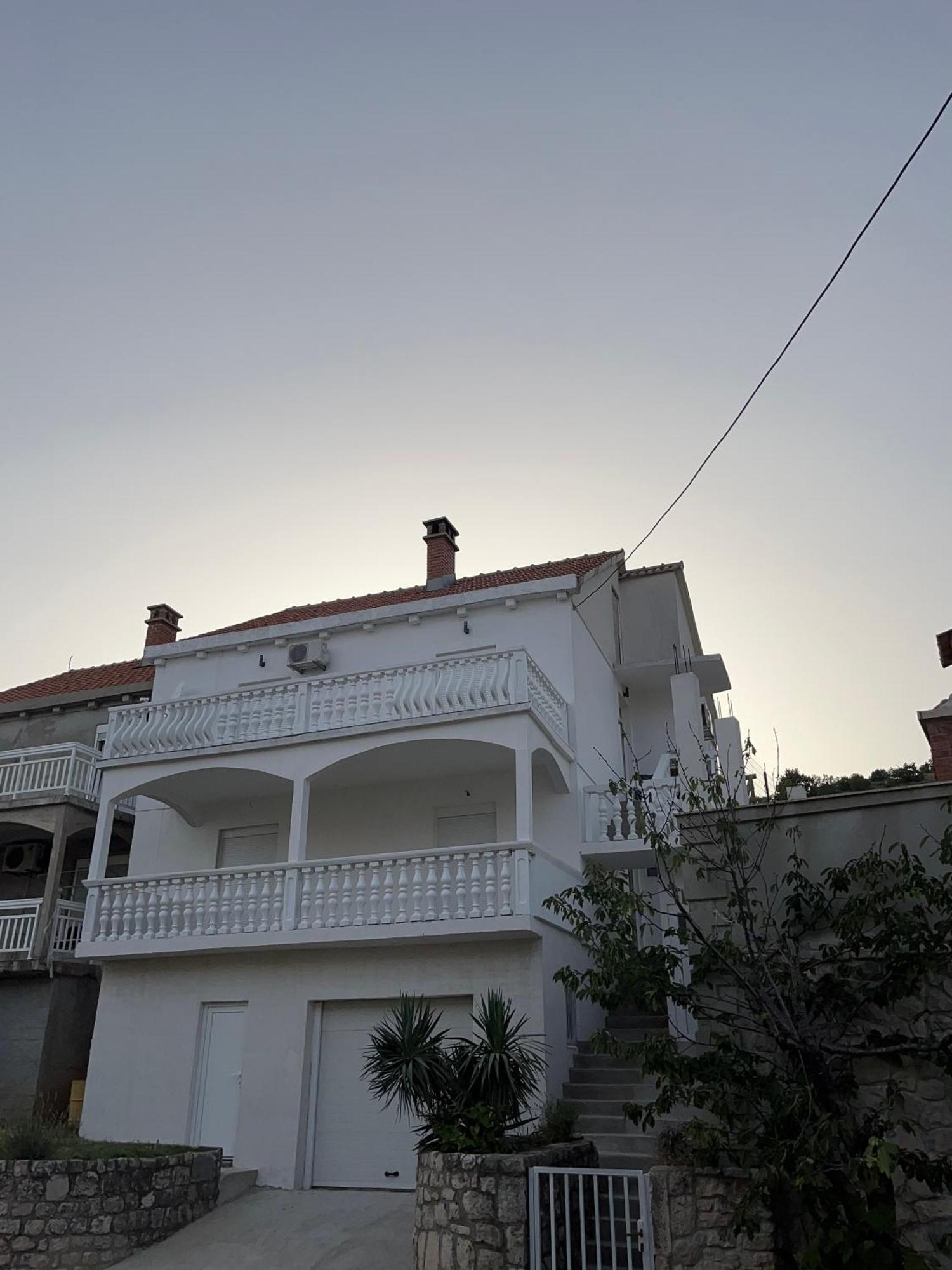 Twin Apartments Ivanica Εξωτερικό φωτογραφία